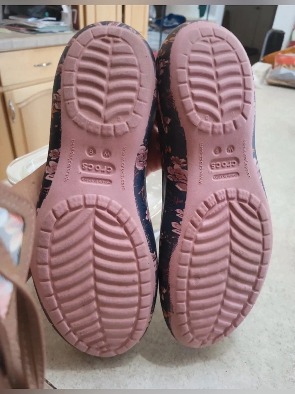 Crocs Kadee Floral Ballet Flats Women's Size 9 Slip On Black Pink Shoes Comfort